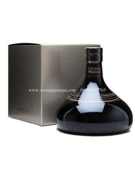 ruou-chivas-32-nam-royal-salute-union-of-the-crowns (1)