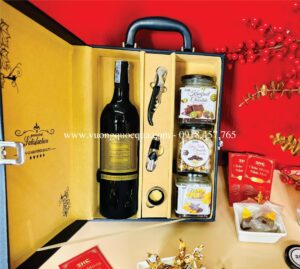 Hộp quà tết 2023 mẫu 103