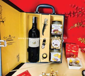 Hộp quà tết 2023 mẫu 106