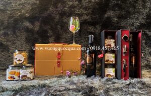 Hộp quà tết 2023 mẫu 112