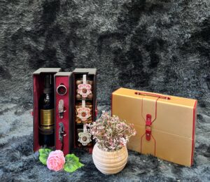 Hộp quà tết 2023 mẫu 131